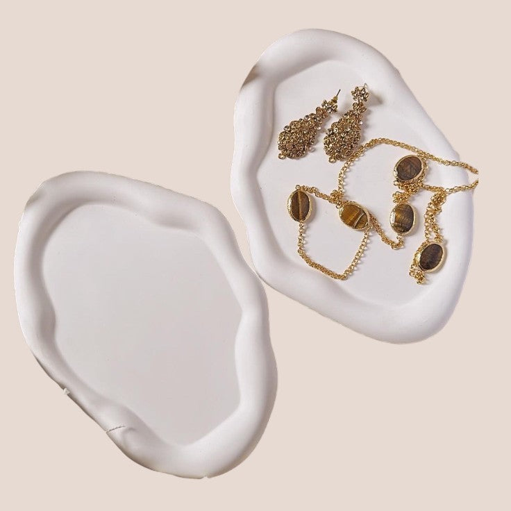 Elegant Concrete Jewelry Display Tray