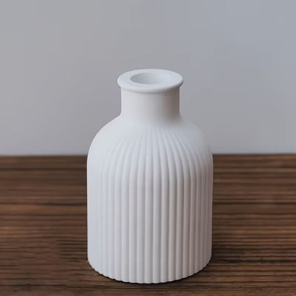 Pure Elegance White Concrete Decor Set